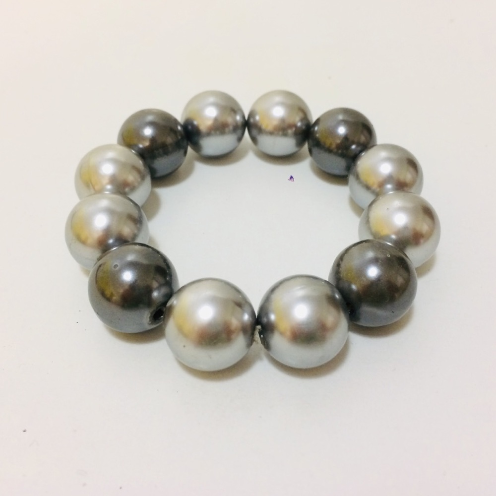 Stretchable Silver and Gray Beads Bracelet